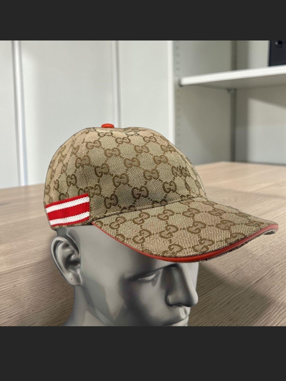 Gucci Monogram Beige Baseball Cap with Red Stripe - Picture 2 of 9